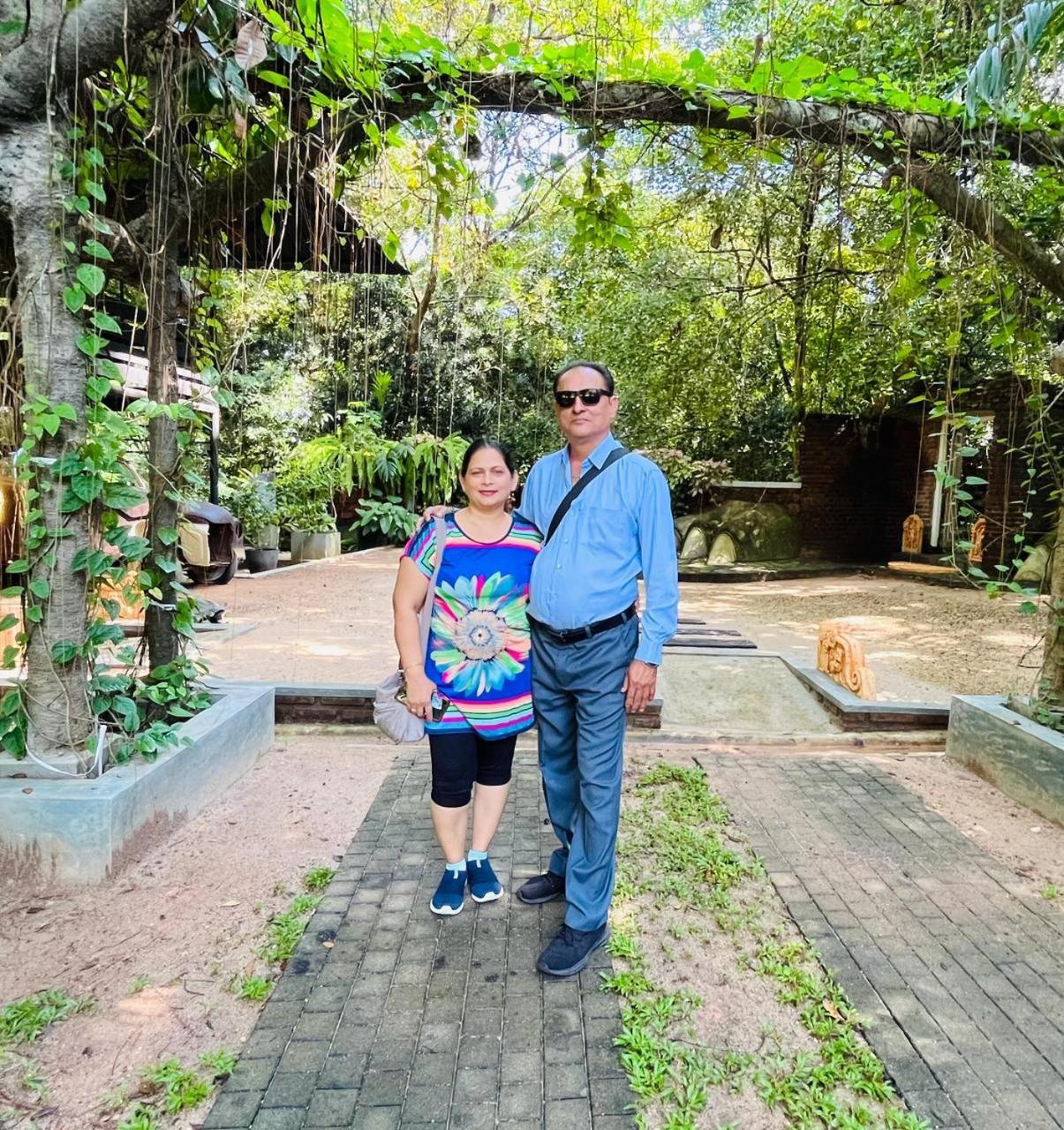 Ceylon Kingsmen Garden - Katunayake * Negombo