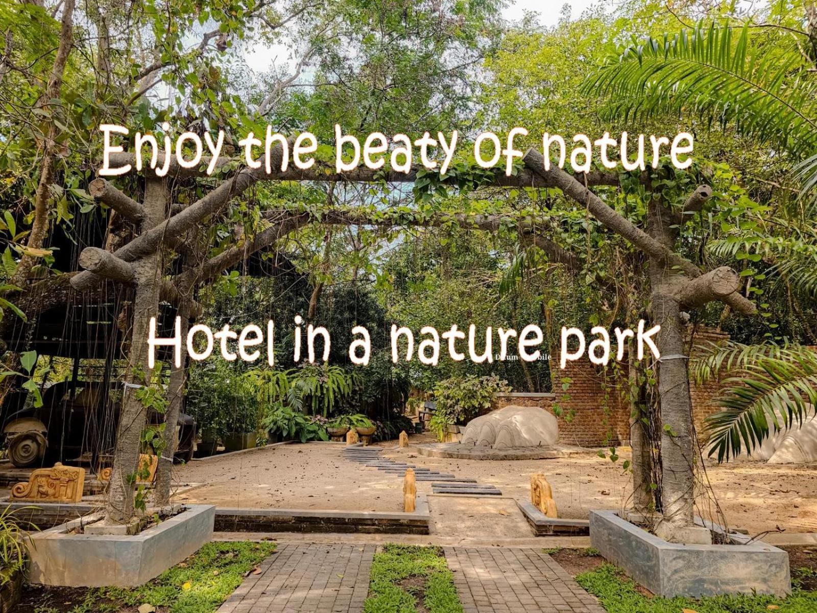 Ceylon Kingsmen Garden - Katunayake Hotel *